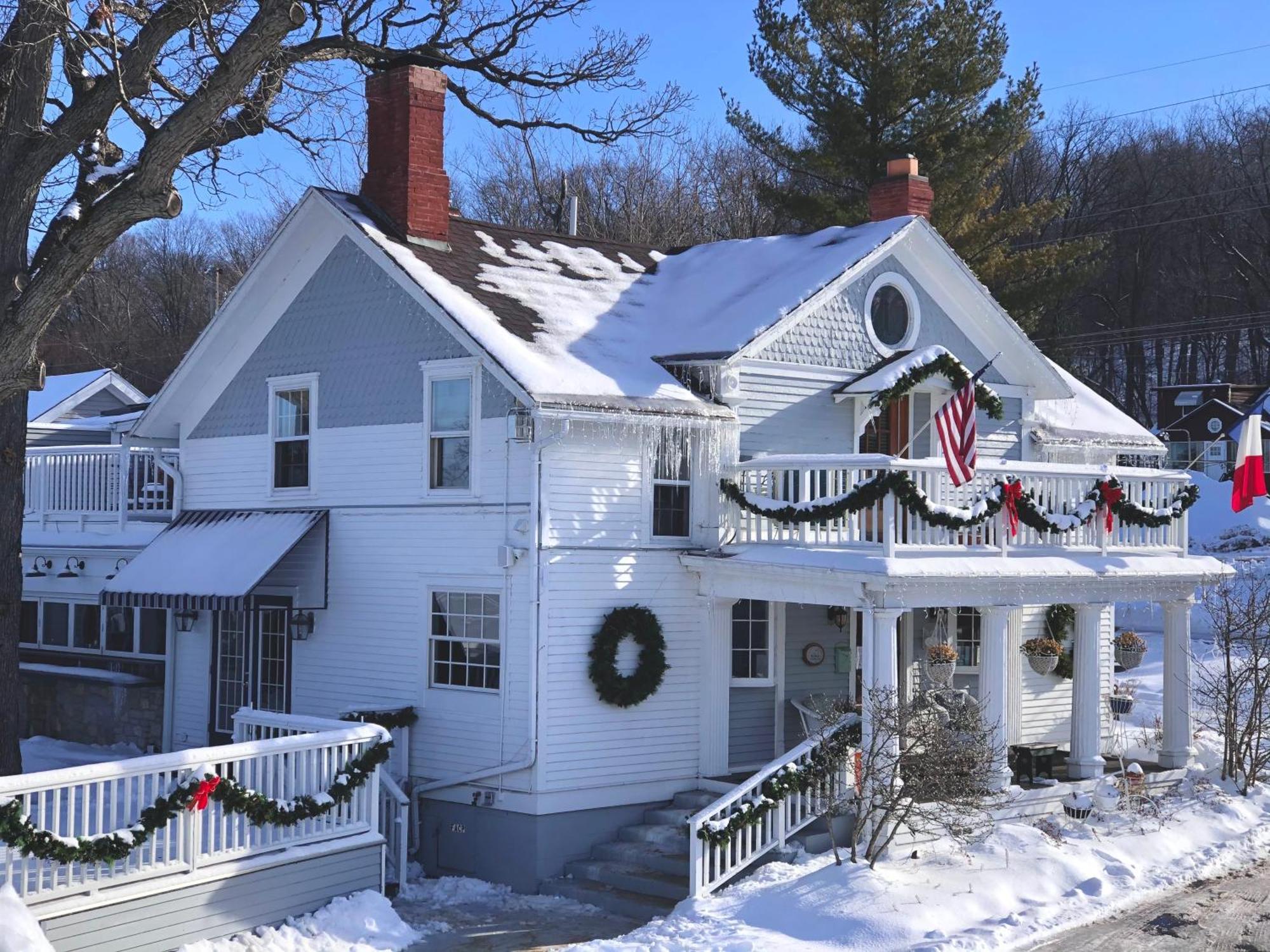 The French Country Inn Lake Geneva Exterior photo