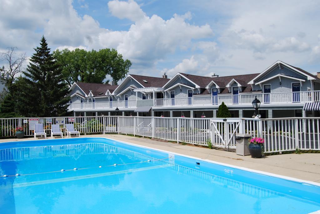 The French Country Inn Lake Geneva Exterior photo